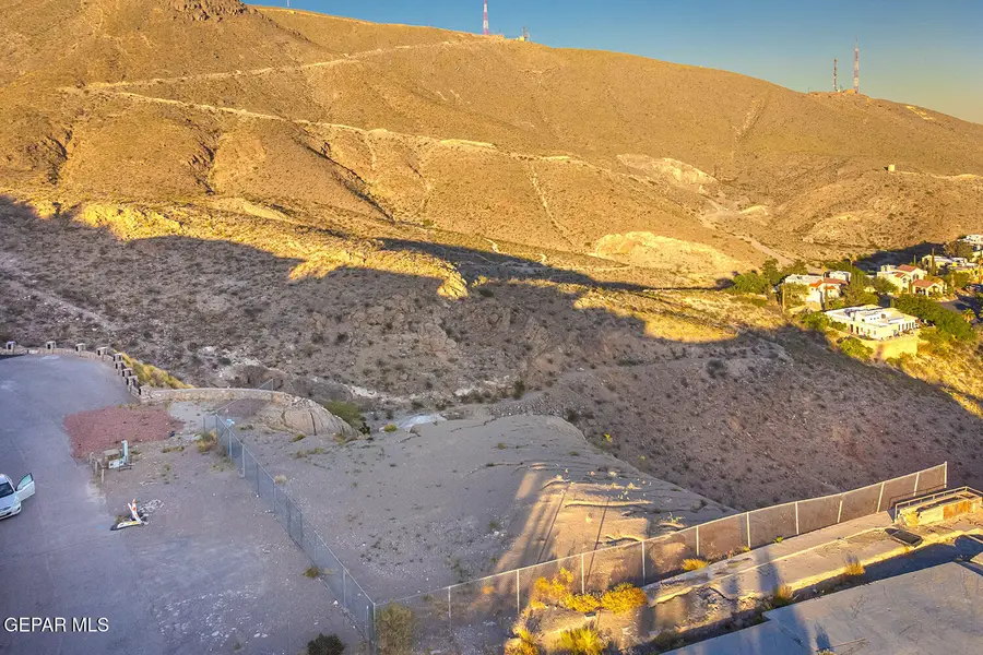 14 Bronze Crest Lane, El Paso, TX 79902 - #2