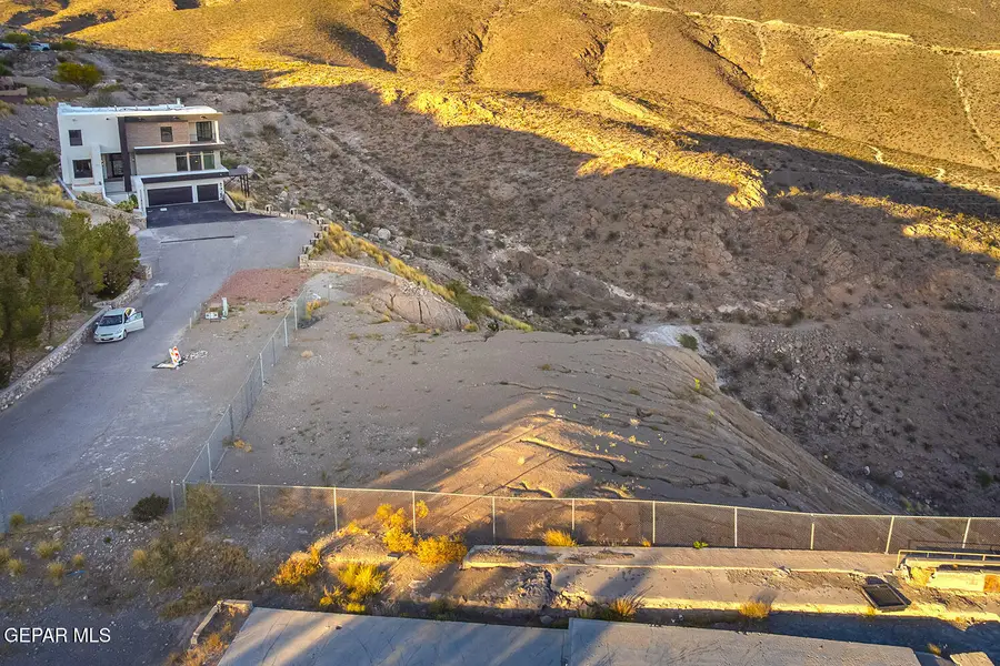 14 Bronze Crest Lane, El Paso, TX 79902 - #3