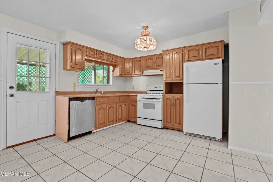 10442 Triumph Drive, El Paso, TX 79924 - #2