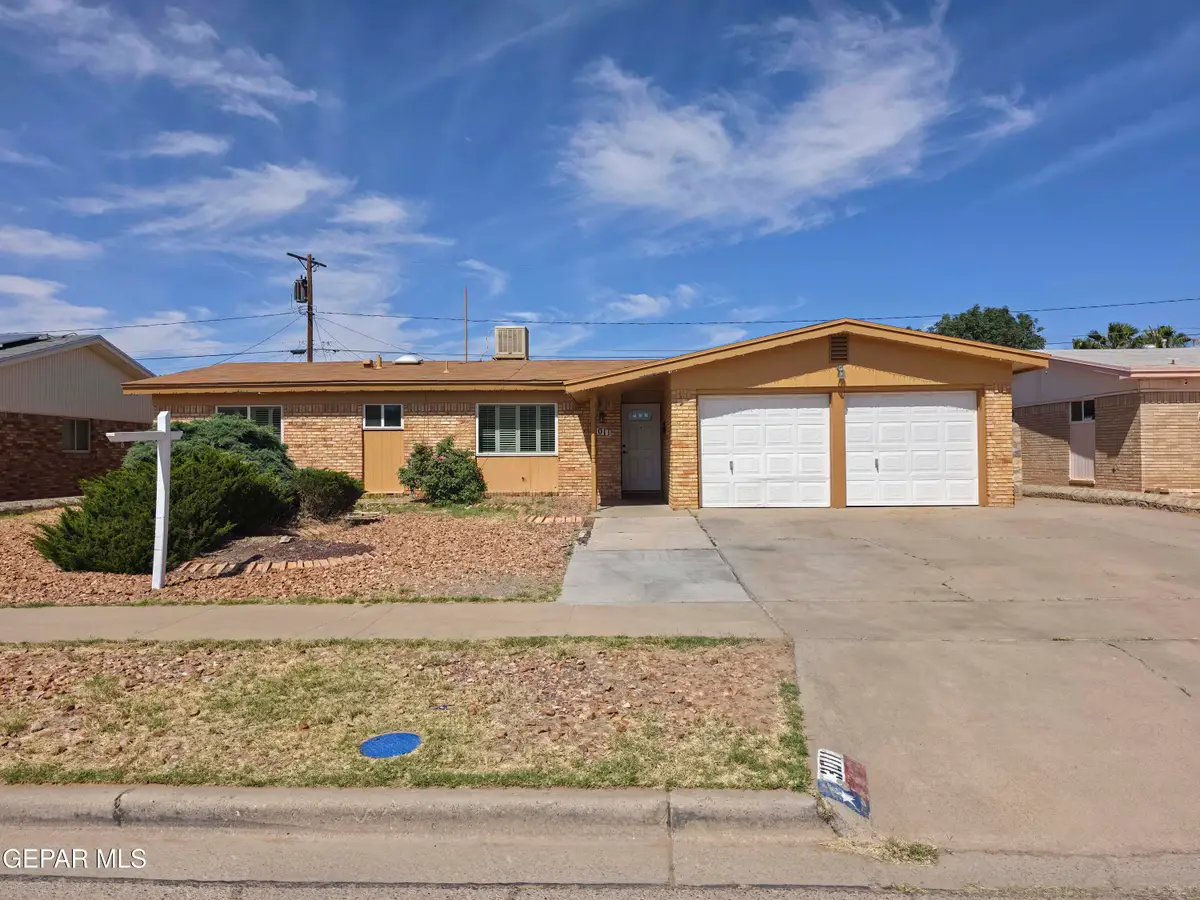3011 Wedgewood Drive, El Paso, TX 79925 - #1