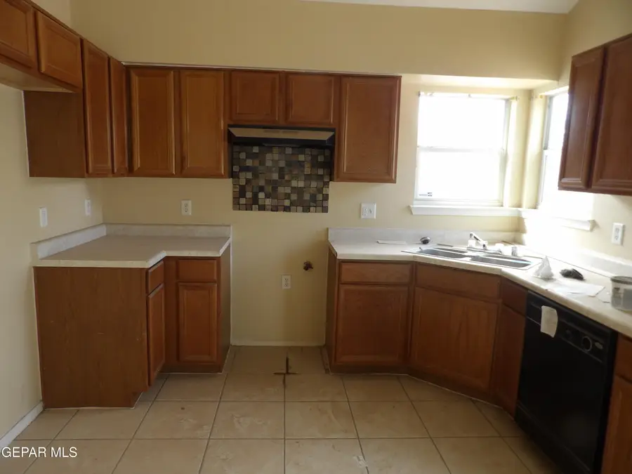 663 Danube Drive, Horizon City, TX 79928 - #3
