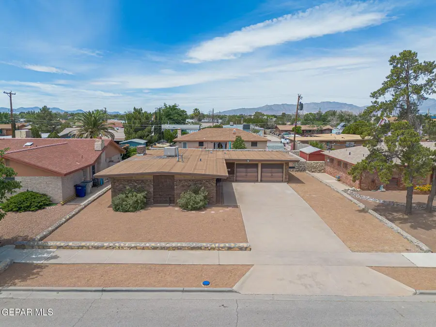 3217 Shetland Road, El Paso, TX 79925 - #3