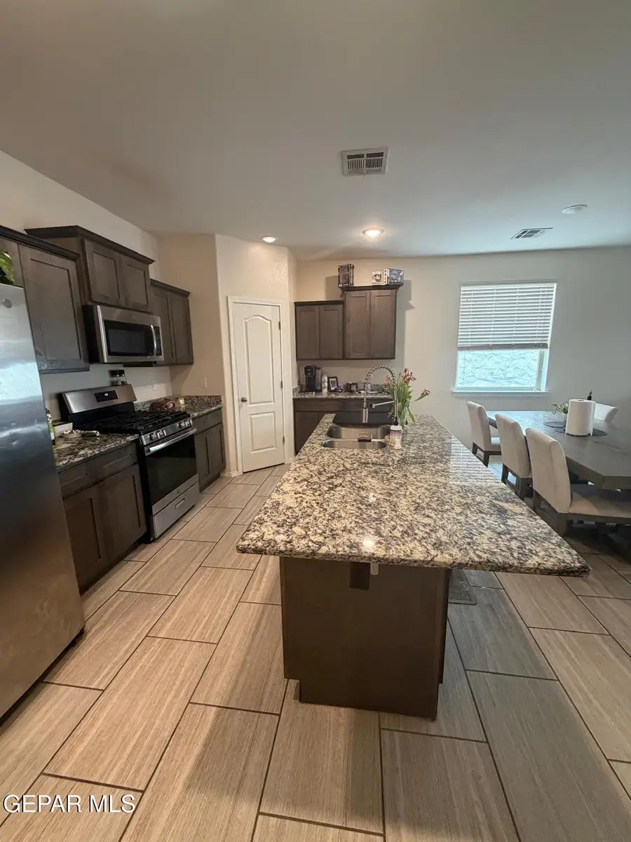 13851 Sunny Bank Way, El Paso, TX 79928 - #2