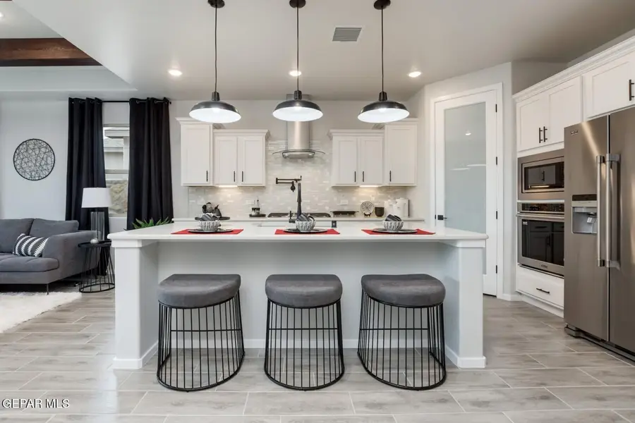 14041 Paseo Central Avenue, Horizon City, TX 79928 - #2