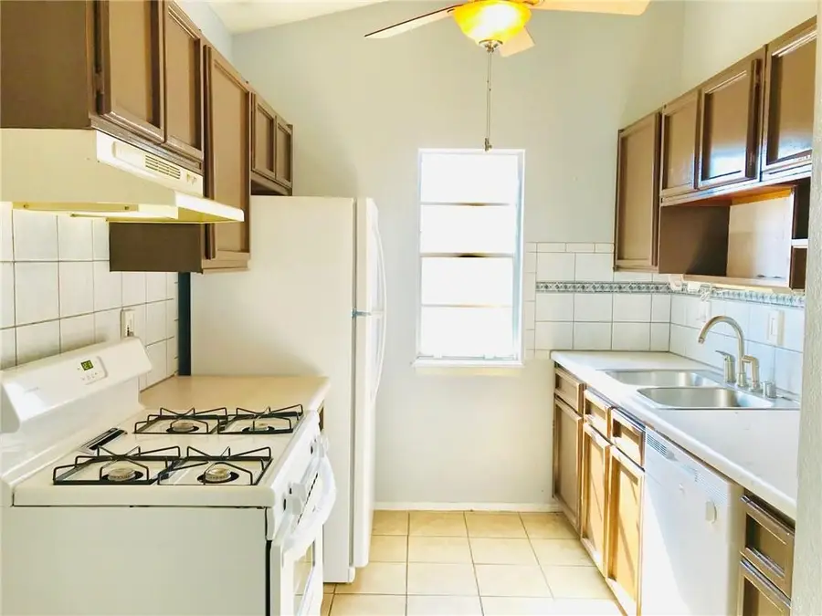 1641 Bill Ogden Drive, El Paso, TX 79936 - #2