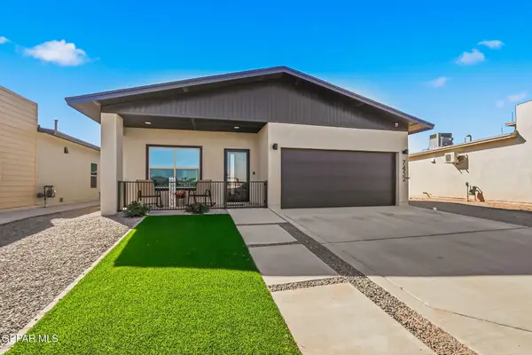 7452 Norte Valley Lane, El Paso, TX 79934
