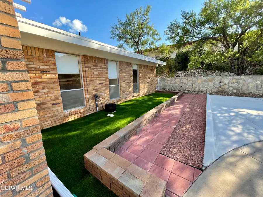 3124 Park North Drive, El Paso, TX 79904 - #3