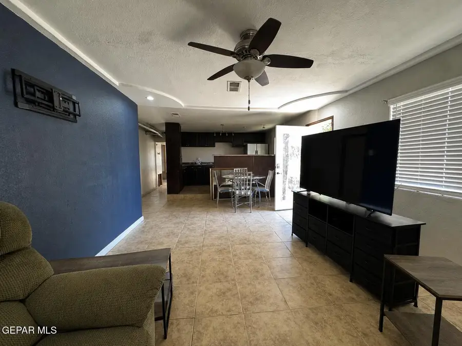 412 Friona Drive, Socorro, TX 79927 - #3