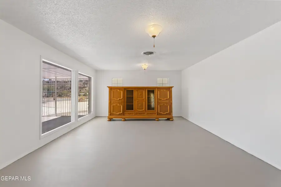 3029 Mesa Verde Lane, El Paso, TX 79904 - #3
