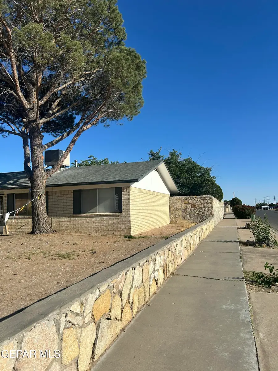 11100 Nautical Drive, El Paso, TX 79936 - #3
