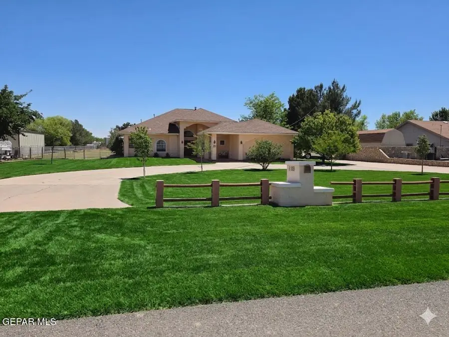 585 Anahuac Avenue, El Paso, TX 79932 - #2