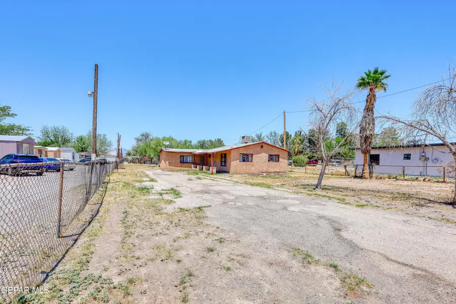 521 Center Way, El Paso, TX 79915 - #2