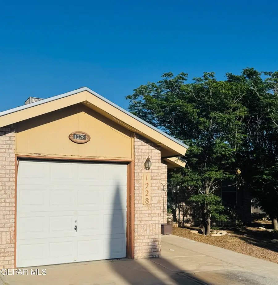 1228 Colina De Oro Street, Horizon City, TX 79928 - #2