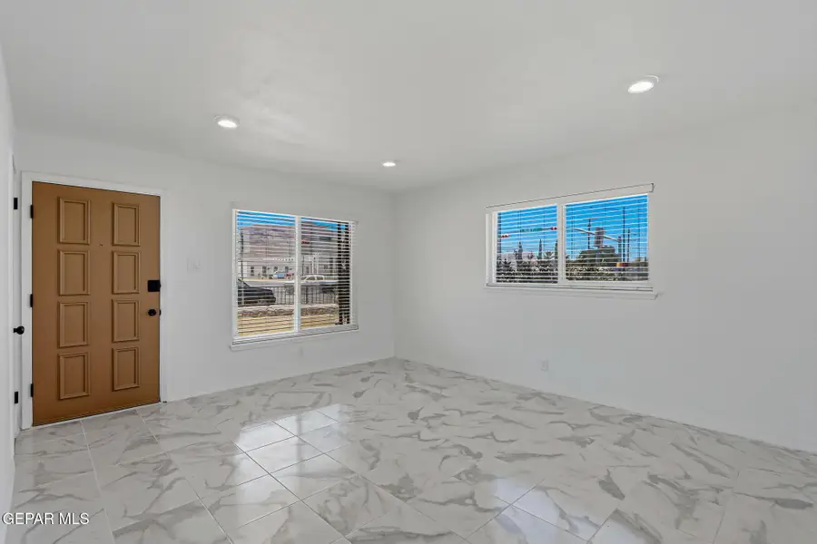 9040 Diana Drive, El Paso, TX 79904 - #3