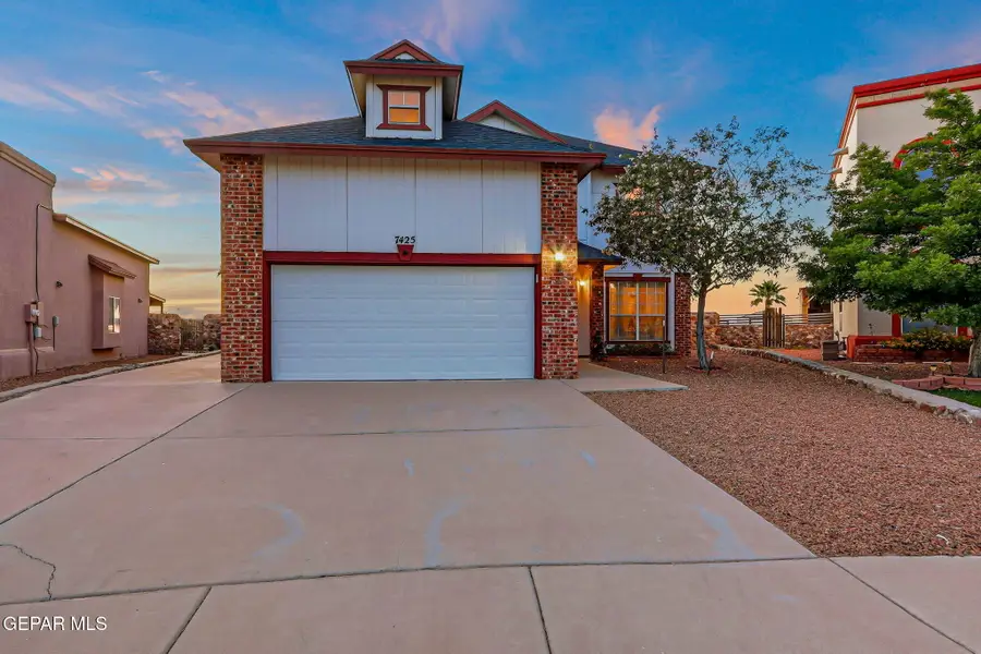 7425 Plaza Redonda Drive, El Paso, TX 79912 - #2