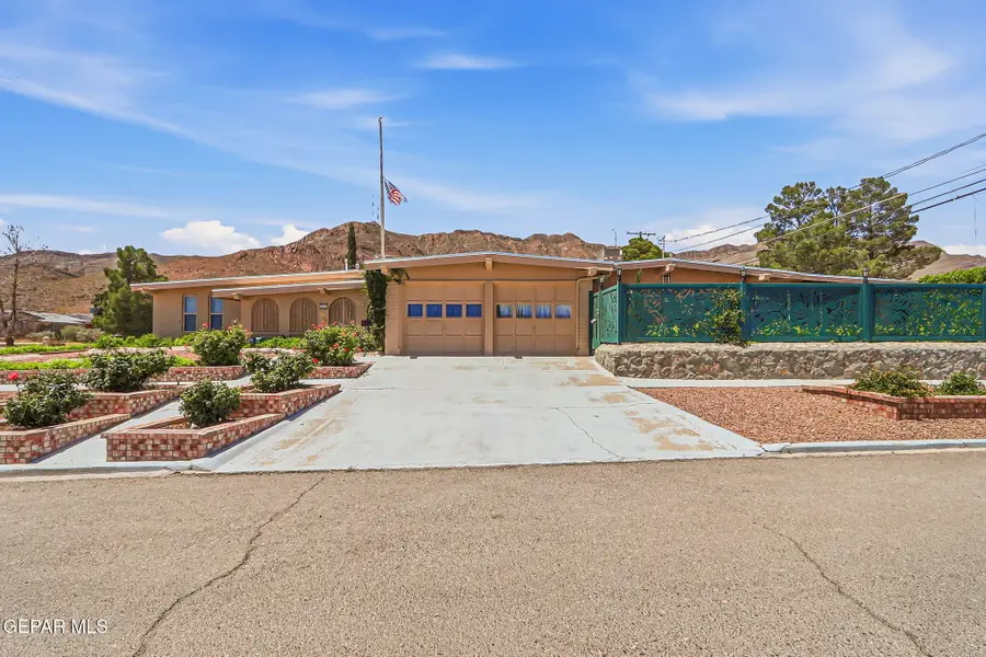 2629 Mountain Avenue, El Paso, TX 79930 - #3