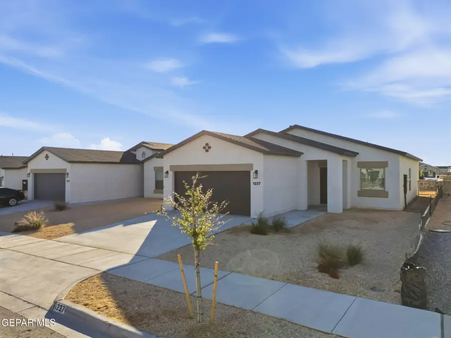 13829 Summer Wave Avenue, El Paso, TX 79928 - #2