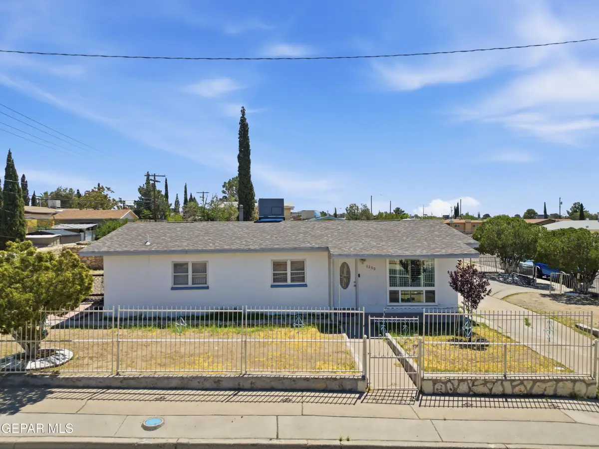 1200 Hunter Drive, El Paso, TX 79915 - #1