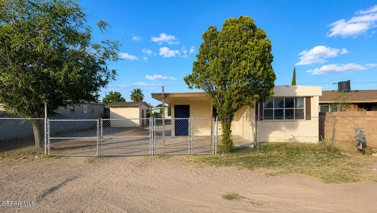 10285 Nirmal Drive, Socorro, TX 79927 - #1