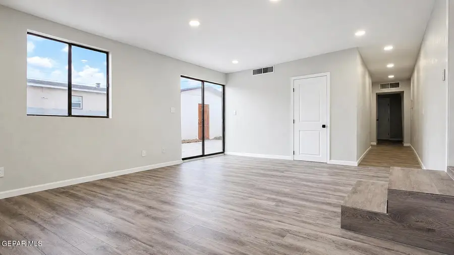 10285 Nirmal Drive, Socorro, TX 79927 - #3