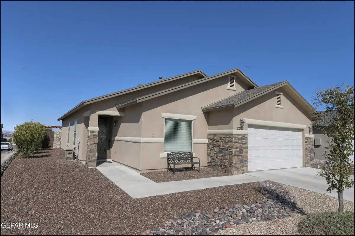 2201 Furtherpoint Drive, El Paso, TX 79911 - #1