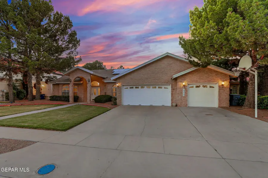 533 Rosinante Road, El Paso, TX 79922 - #2