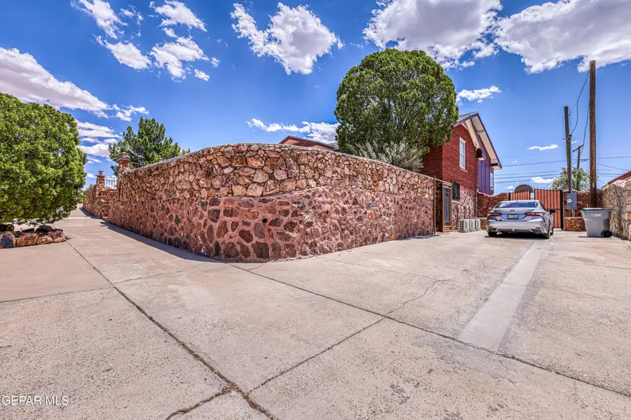 5032 Timberwolf Drive, El Paso, TX 79903 - #3