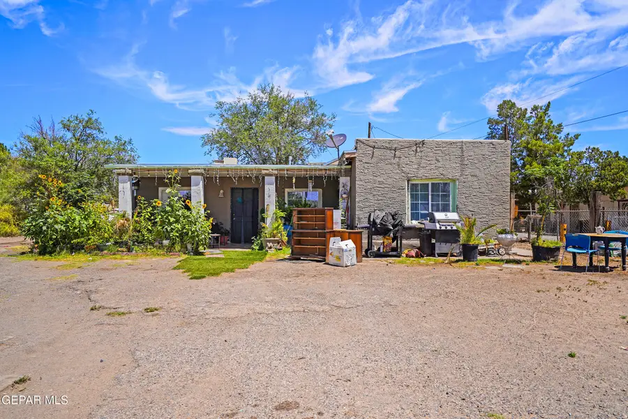 507 Nicholas Road, Socorro, TX 79927 - #2