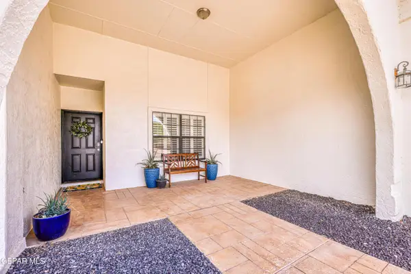 6100 Via Fortuna Lane, El Paso, TX 79912