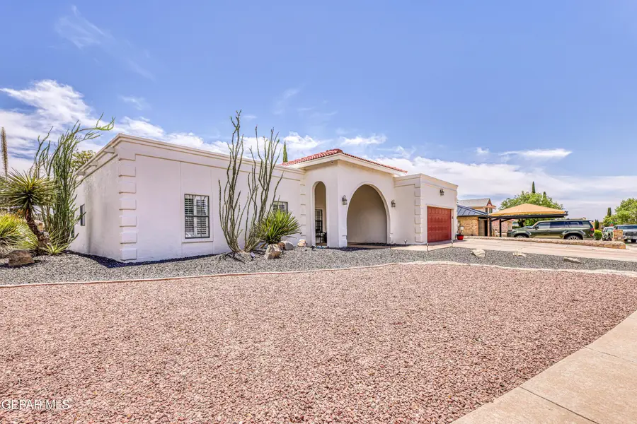 6100 Via Fortuna Lane, El Paso, TX 79912 - #3
