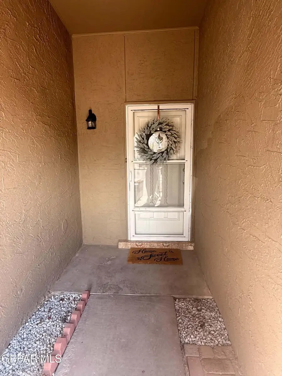 3011 Eads Place, El Paso, TX 79935 - #3