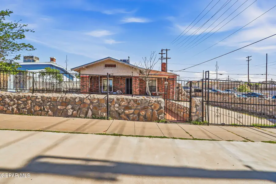 3425 Memphis Avenue, El Paso, TX 79930 - #2