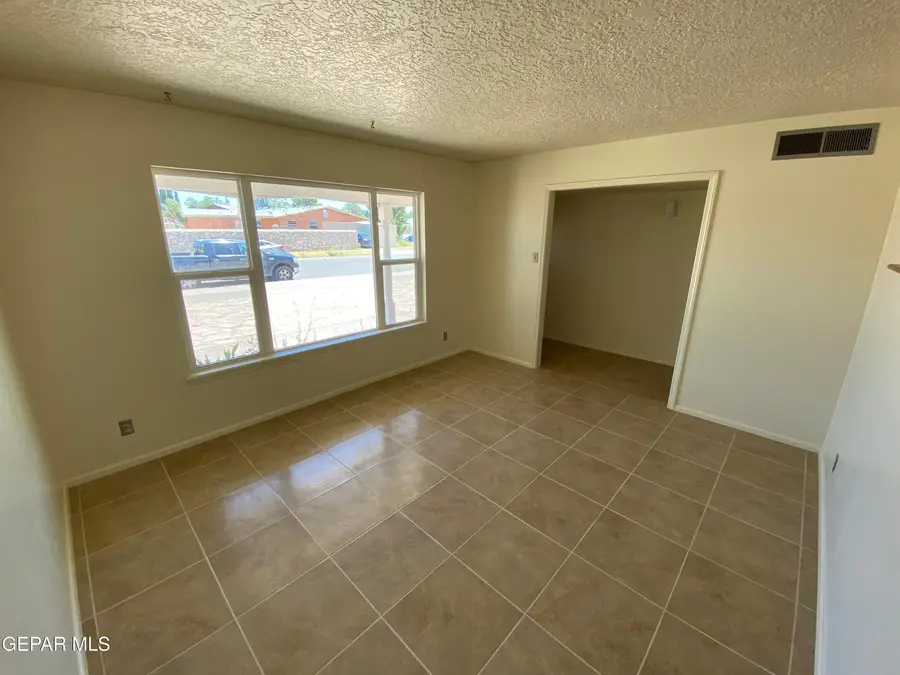 5304 Cornell Avenue, El Paso, TX 79924 - #3