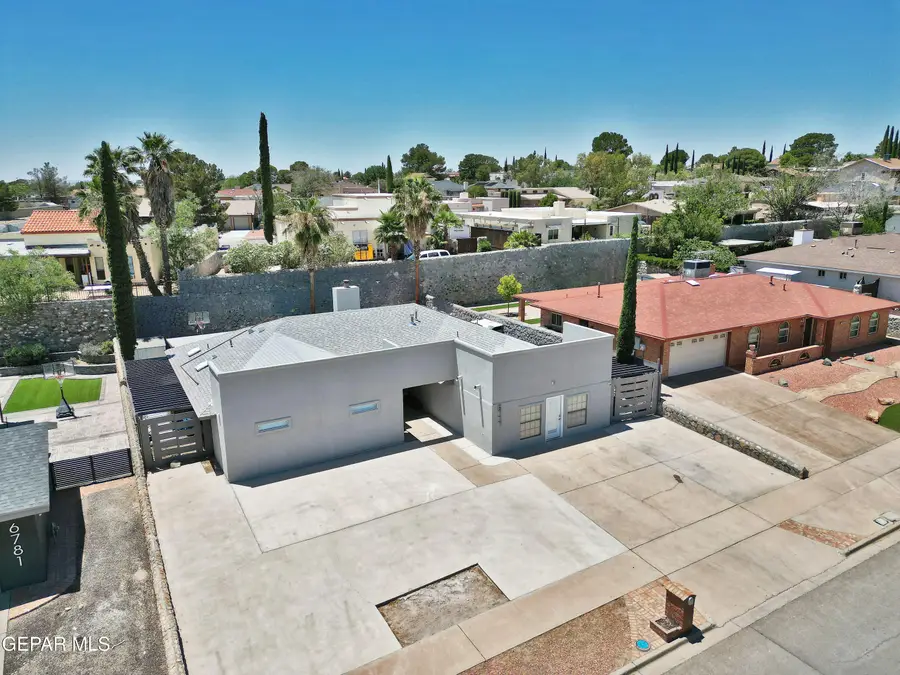 6777 Villa Hermosa Drive, El Paso, TX 79912 - #3