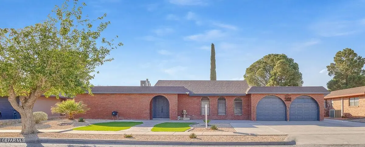 3709 Roslyn Drive, Horizon City, TX 79928 - #1