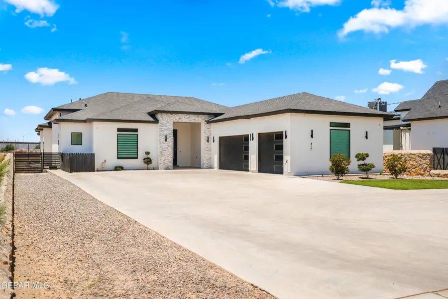 417 James Street, El Paso, TX 79915 - #2