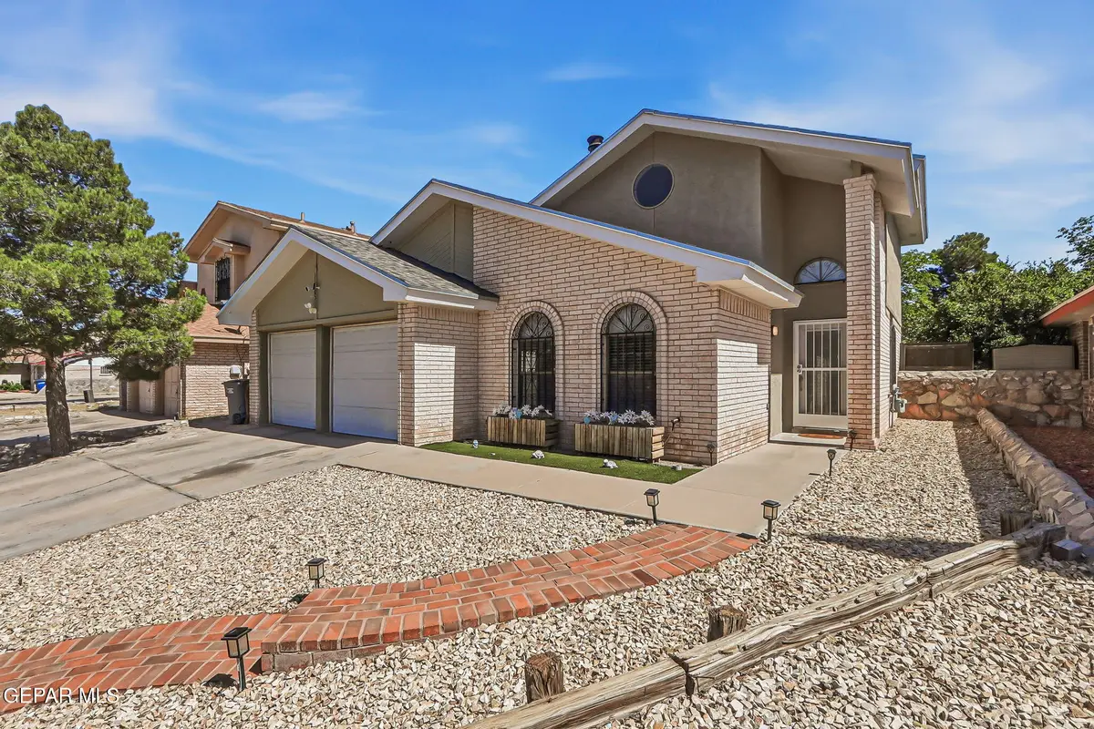 11805 Sierra Azul Drive S, El Paso, TX 79936 - #1
