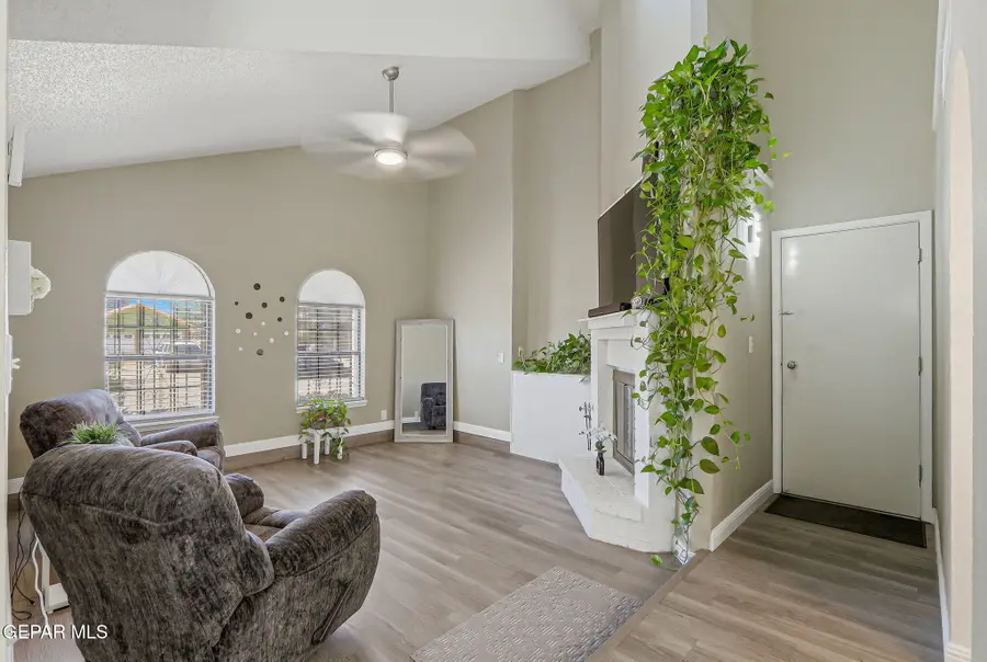 11805 Sierra Azul Drive S, El Paso, TX 79936 - #3