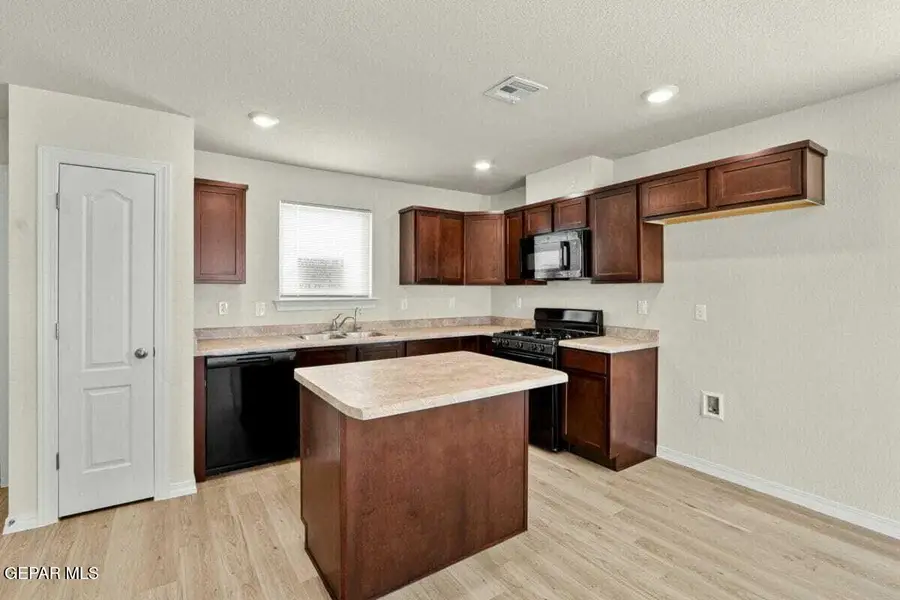 14245 Banana Yucca Avenue, Horizon City, TX 79928 - #2