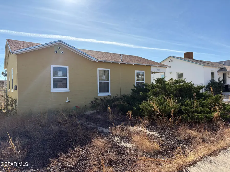 3312 Jackson Avenue, El Paso, TX 79930 - #3