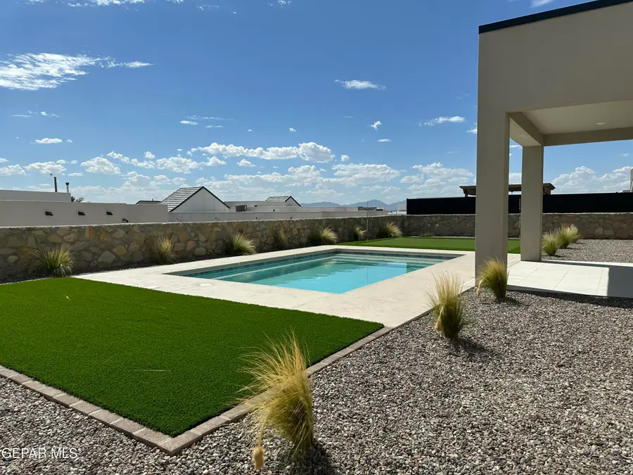 321 Blue Valley, El Paso, TX 79928 - #2