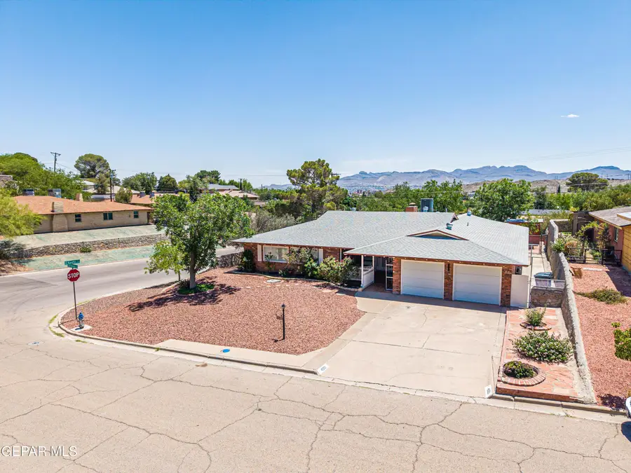 4001 Las Vegas Drive, El Paso, TX 79902 - #3
