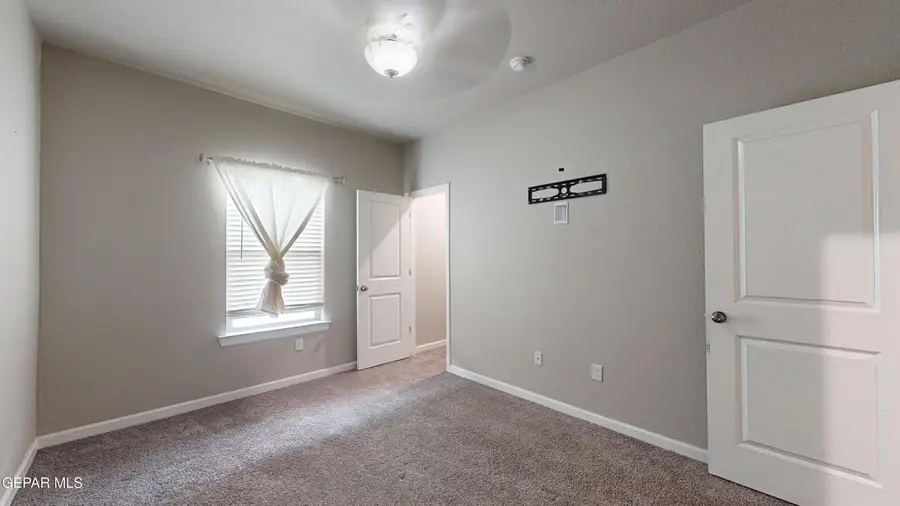 1092 Nickel Hill Avenue, Santa Teresa, NM 88008 - #3