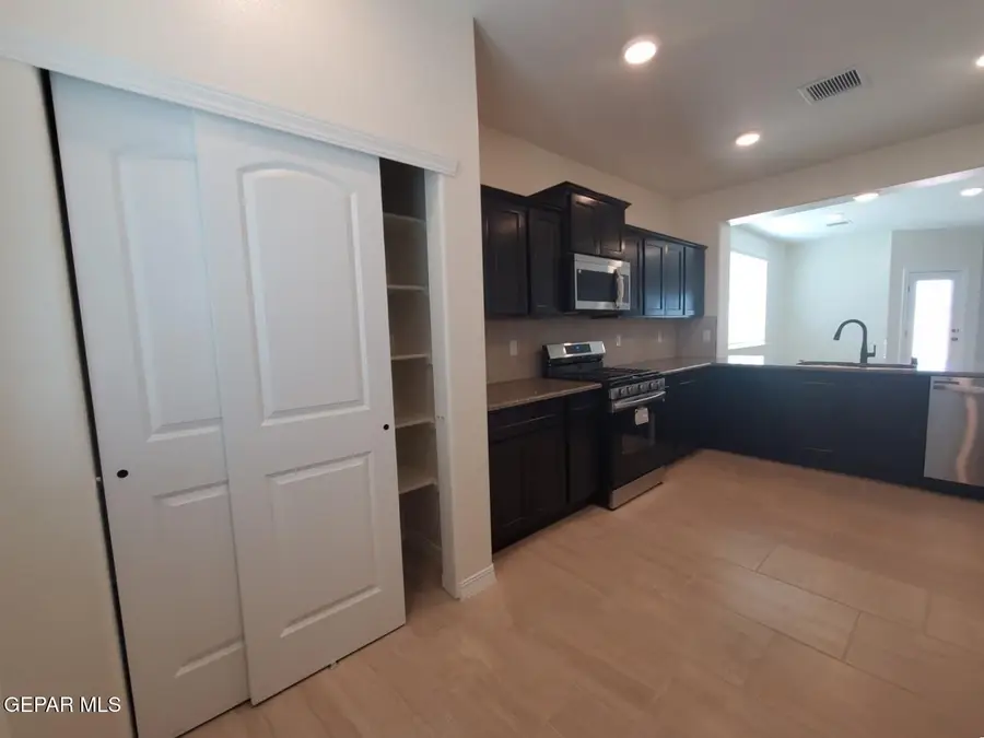 12745 Carefree Avenue, El Paso, TX 79928 - #3