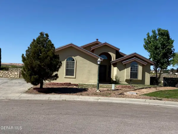 116 Tierra Vista Drive, Santa Teresa, NM 88008