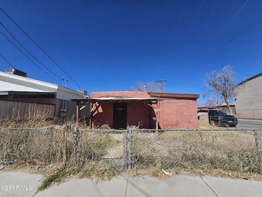 645 E Chestnut Avenue, Las Cruces, NM 88001 - #2