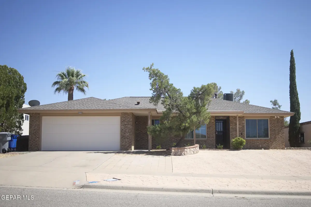 7036 El Cajon Drive, El Paso, TX 79912 - #1