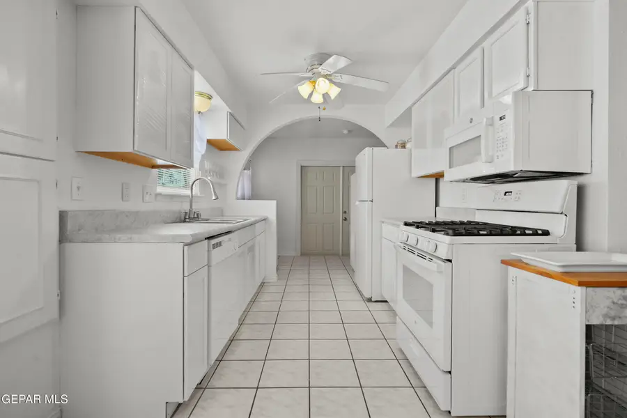 1273 Southwestern Drive, El Paso, TX 79912 - #3