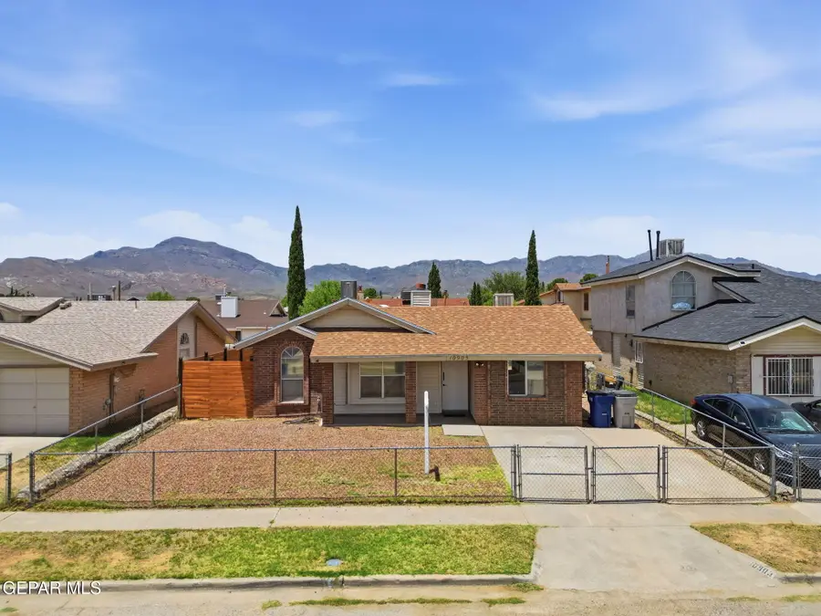 10905 Dizzy Dean Place, El Paso, TX 79934 - #2