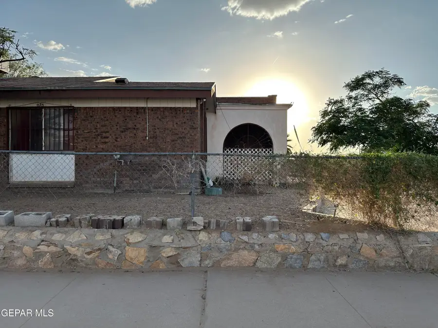 11760 John Polley Circle, El Paso, TX 79936 - #2